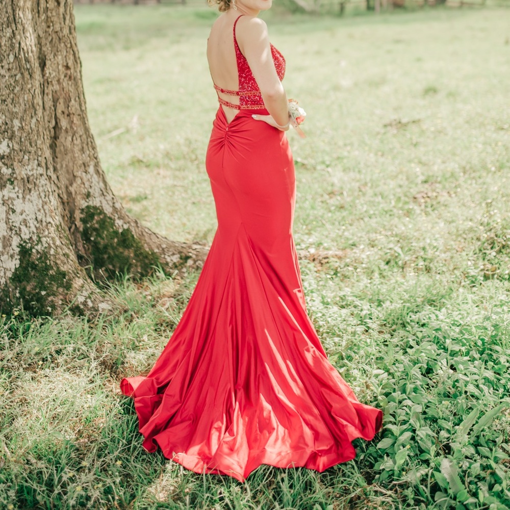 Elle Wilde Prom Dress